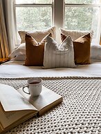 Woolrich Historic Garden Cottage