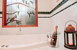 Woolrich Historic Garden Cottage