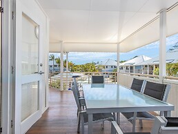 Hastings Cove Waterfront Holiday Apartments