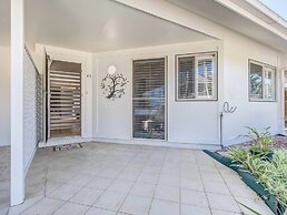 Hastings Cove Waterfront Holiday Apartments