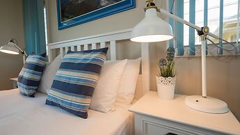 Hastings Cove Waterfront Holiday Apartments