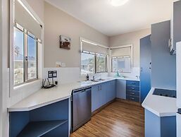 Hastings Cove Waterfront Holiday Apartments