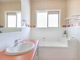 Hastings Cove Waterfront Holiday Apartments