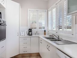 Hastings Cove Waterfront Holiday Apartments