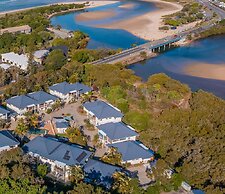 Hastings Cove Waterfront Holiday Apartments