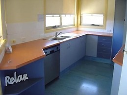 Hastings Cove Waterfront Holiday Apartments