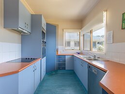 Hastings Cove Waterfront Holiday Apartments