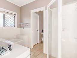 Hastings Cove Waterfront Holiday Apartments