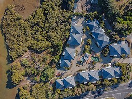 Hastings Cove Waterfront Holiday Apartments