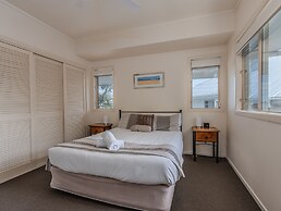 Hastings Cove Waterfront Holiday Apartments