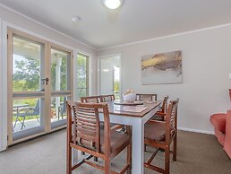 Hastings Cove Waterfront Holiday Apartments