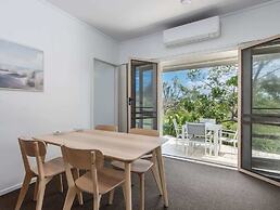 Hastings Cove Waterfront Holiday Apartments