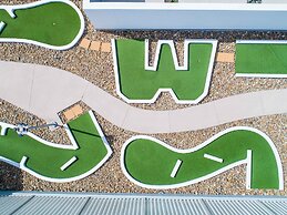 Mandolin Beachfront Resort