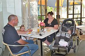 Beerwah Glasshouse Mountains Motel