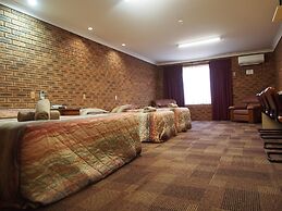 Cobar Town and Country Motor Inn