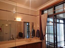 Hill Top Country Guest House