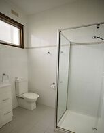 Hi Way Eight Motor Inn