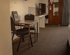 Hi Way Eight Motor Inn