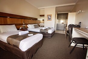 Hi Way Eight Motor Inn