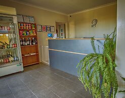 Hi Way Eight Motor Inn