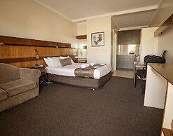 Hi Way Eight Motor Inn