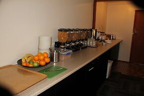 Hi Way Eight Motor Inn