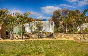 Hi Way Eight Motor Inn