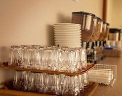 Hi Way Eight Motor Inn