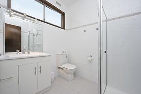 Hi Way Eight Motor Inn