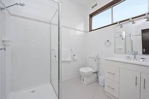 Hi Way Eight Motor Inn