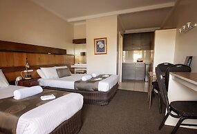 Hi Way Eight Motor Inn