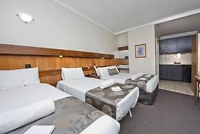 Hi Way Eight Motor Inn