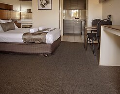 Hi Way Eight Motor Inn