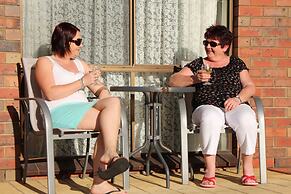 Warrnambool Motel and Holiday Park