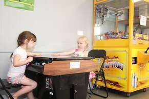 Warrnambool Motel and Holiday Park