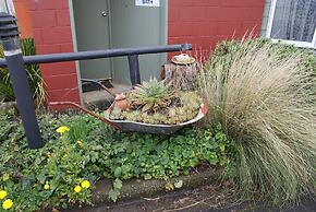 Warrnambool Motel and Holiday Park