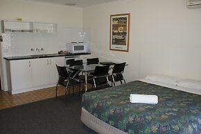 Warrnambool Motel and Holiday Park