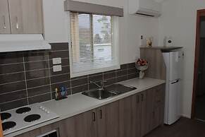 Warrnambool Motel and Holiday Park