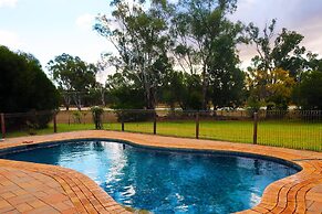 Newell Motor Inn - Narrandera