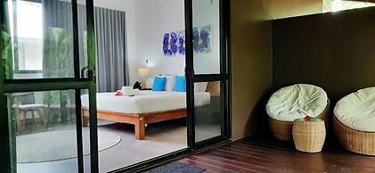 Barrier Beach Resort