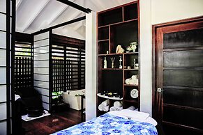 Barrier Beach Resort