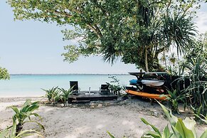 Barrier Beach Resort