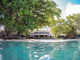 Barrier Beach Resort