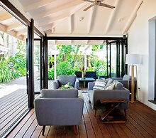 Barrier Beach Resort