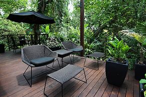 Barrier Beach Resort