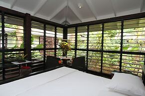 Barrier Beach Resort