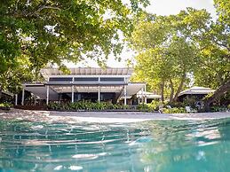 Barrier Beach Resort