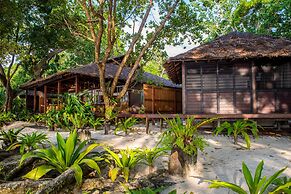 Barrier Beach Resort