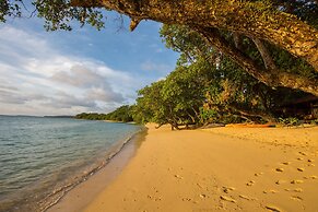 Barrier Beach Resort