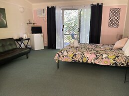 Colonial Village Resort